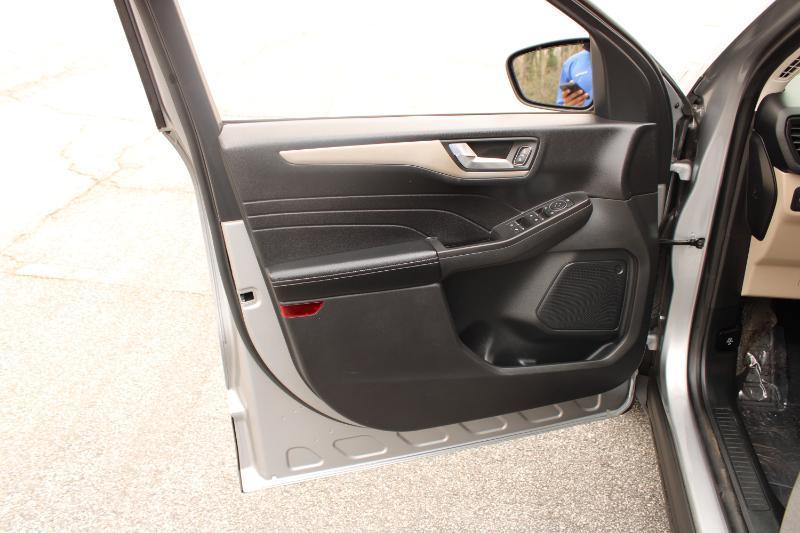 Ford Escape SE Hybrid FWD 2021