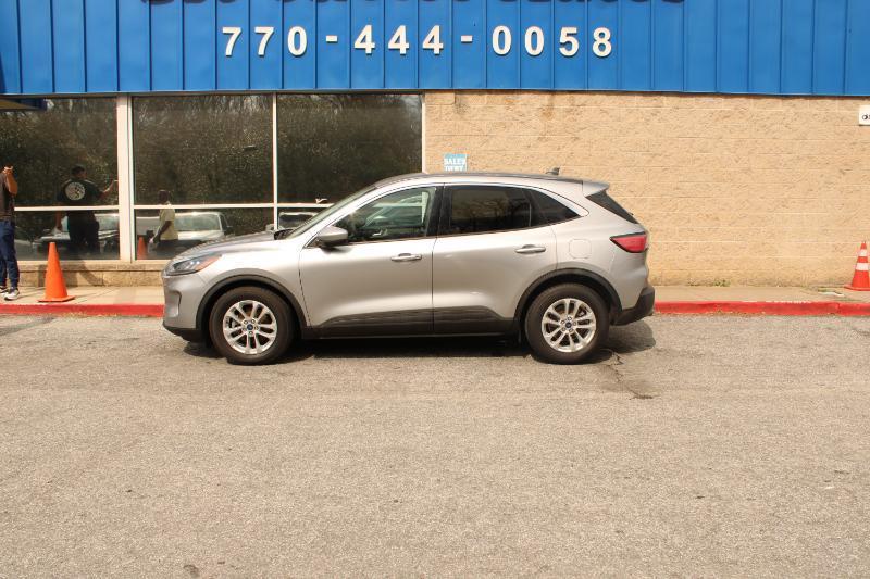 Ford Escape SE Hybrid FWD 2021