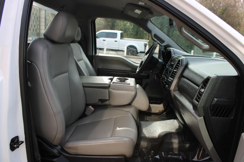 Ford Super Duty F-250 SRW XLT 2WD Reg Cab 8' Box 2019