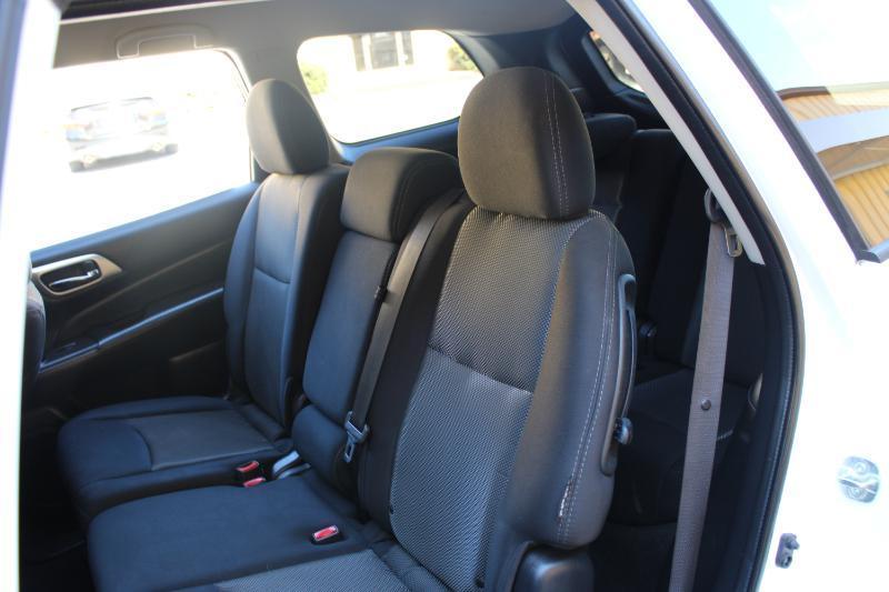 Nissan Pathfinder FWD SV 2020