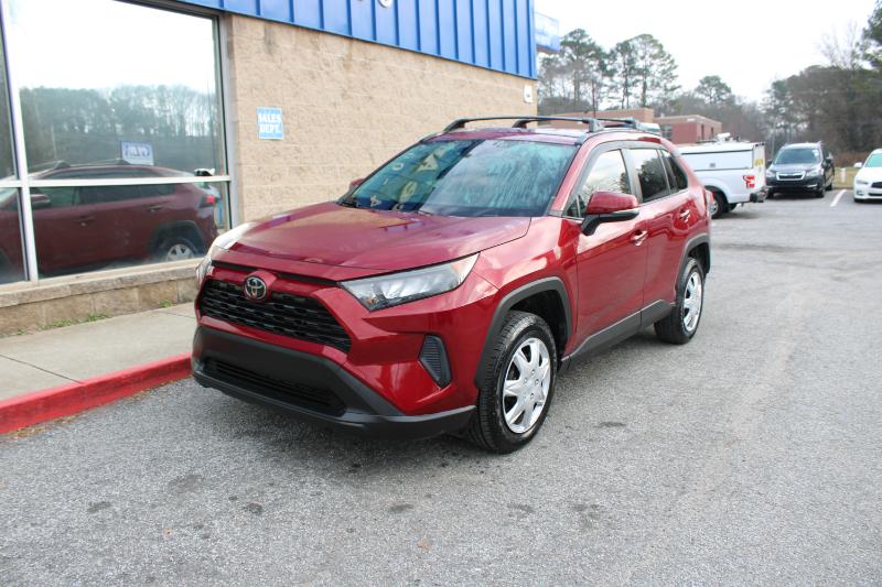 Toyota RAV4 LE FWD (Natl) 2019