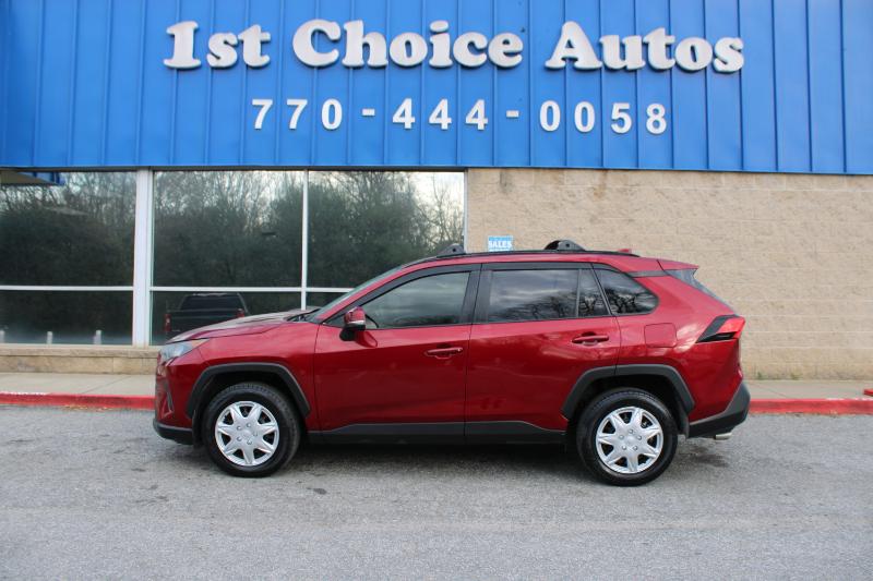 Toyota RAV4 LE FWD (Natl) 2019