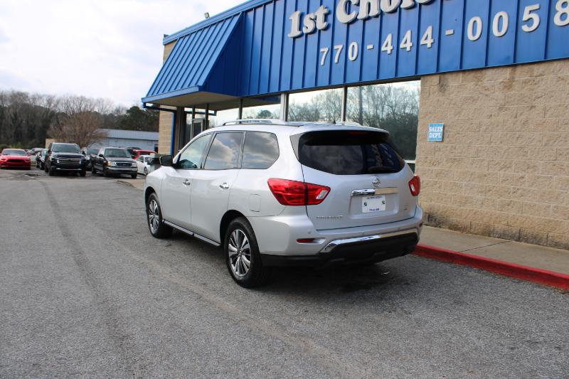 Nissan Pathfinder 4x4 SV 2018