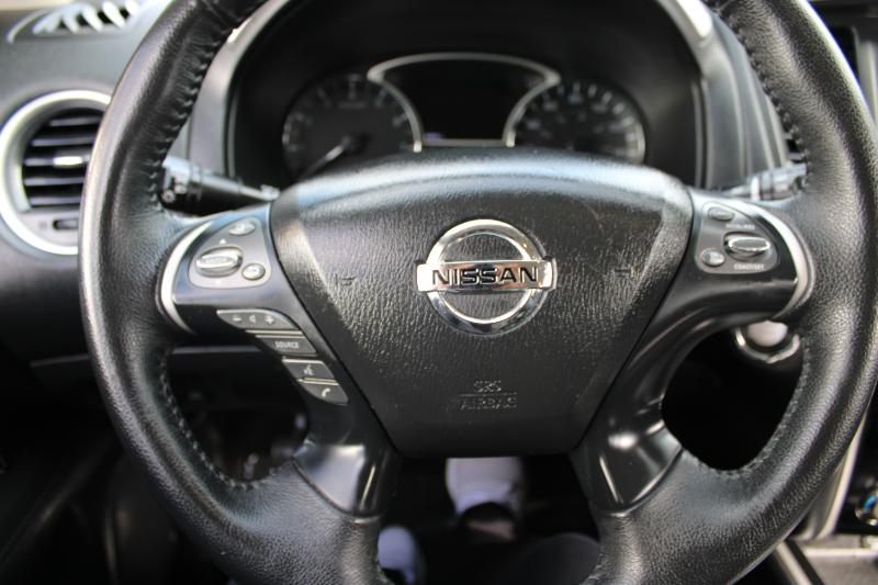 Nissan Pathfinder 4x4 SV 2018