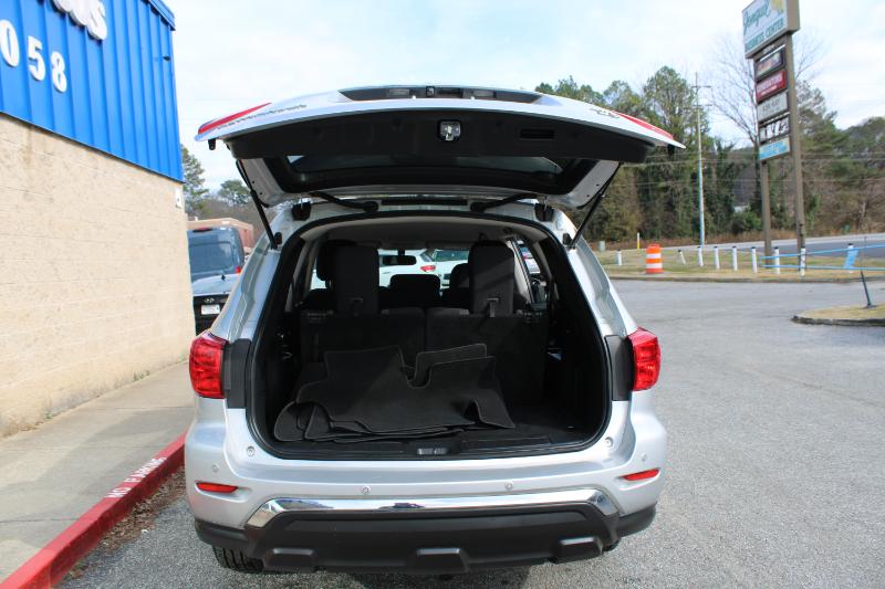 Nissan Pathfinder 4x4 SV 2018