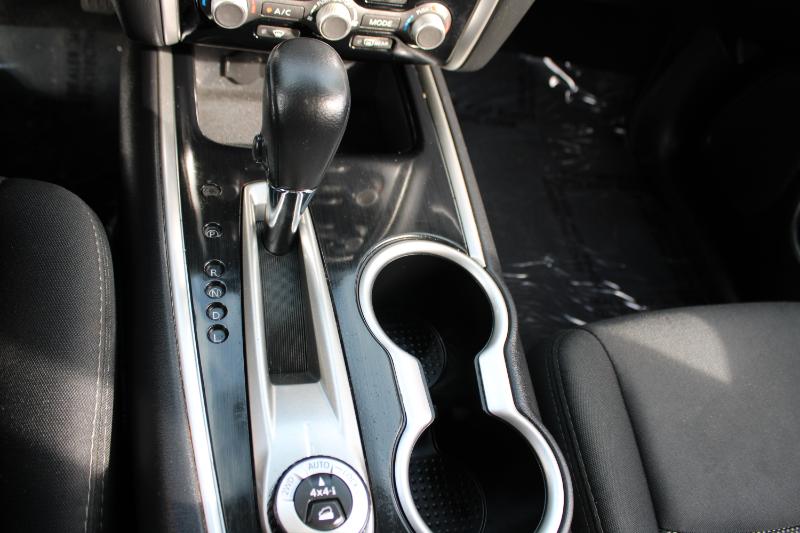 Nissan Pathfinder 4x4 SV 2018