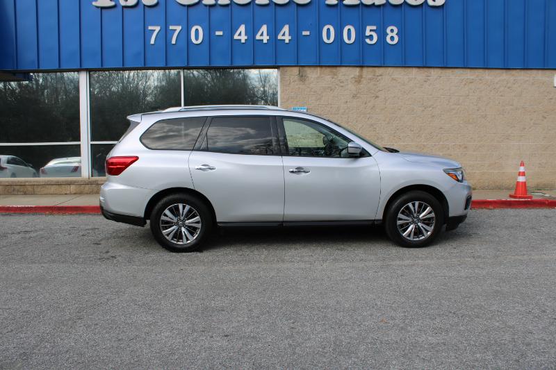 Nissan Pathfinder 4x4 SV 2018