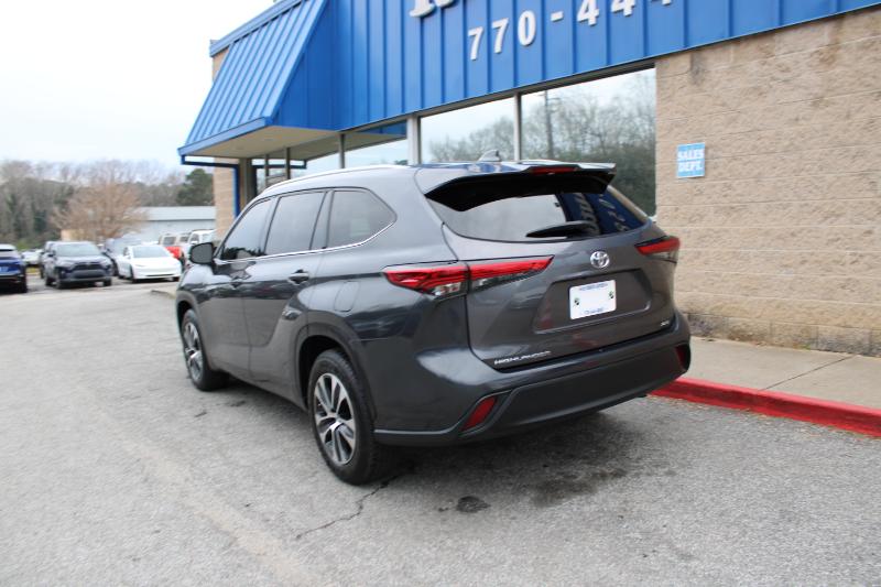 Toyota Highlander XLE FWD (Natl) 2022