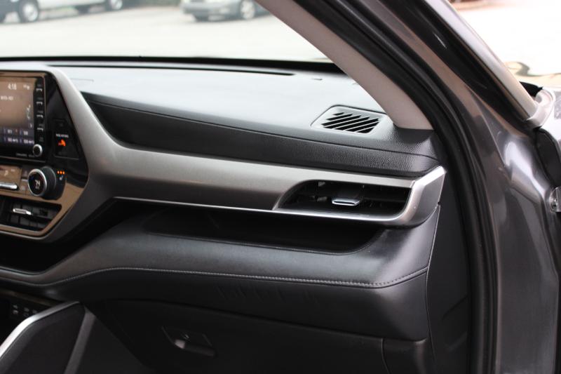 Toyota Highlander XLE FWD (Natl) 2022