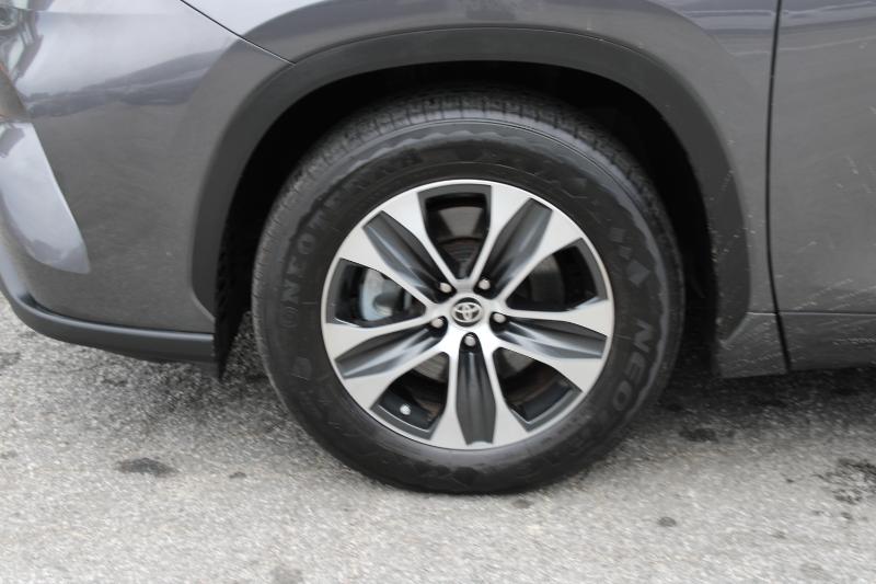 Toyota Highlander XLE FWD (Natl) 2022