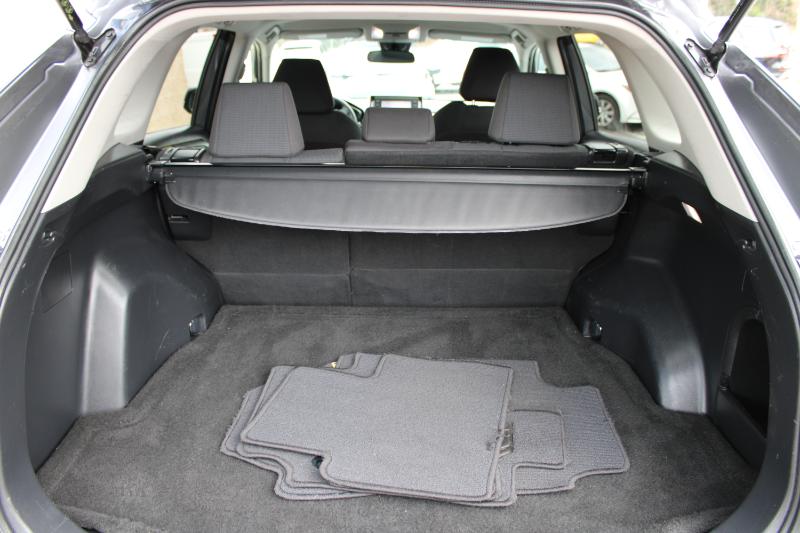 Toyota RAV4 Hybrid LE AWD (Natl) 2022