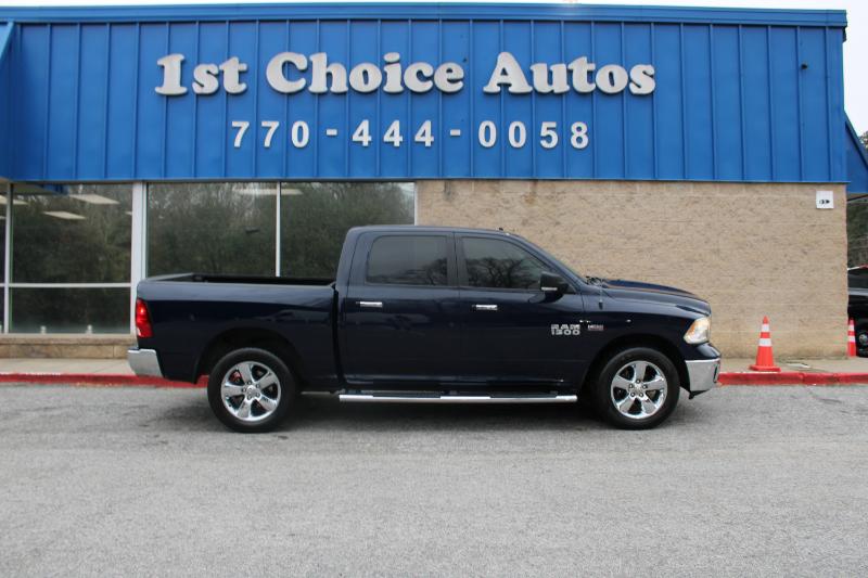 RAM 1500 Big Horn 4x4 Crew Cab 5'7" Box 2017