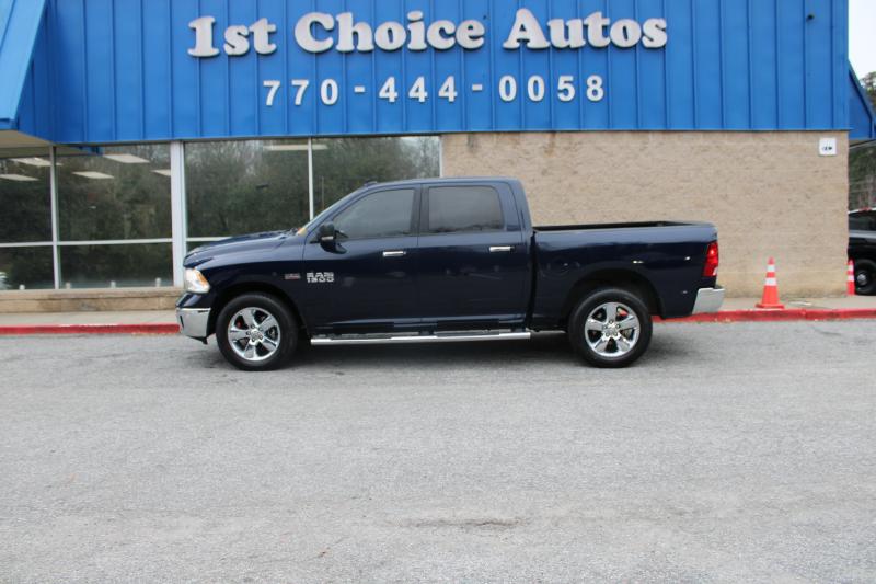 RAM 1500 Big Horn 4x4 Crew Cab 5'7" Box 2017