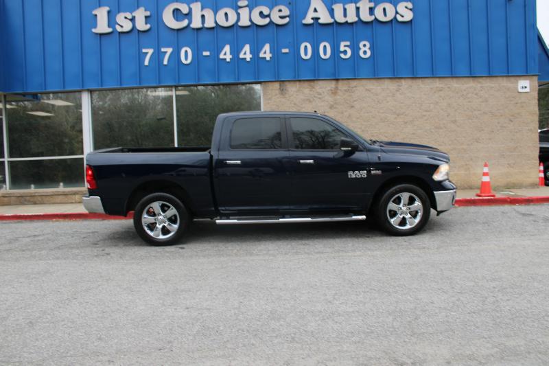 RAM 1500 Big Horn 4x4 Crew Cab 5'7" Box 2017