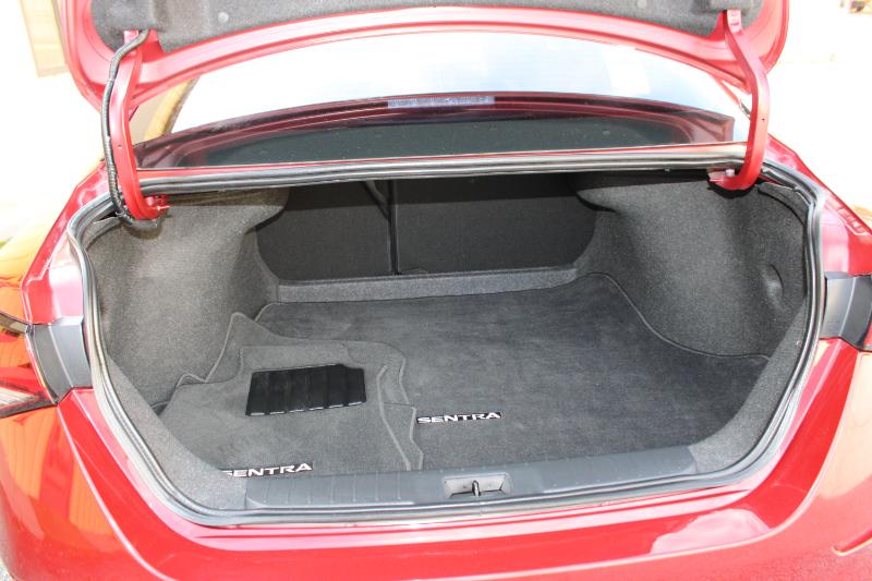 Nissan Sentra SV CVT 2023