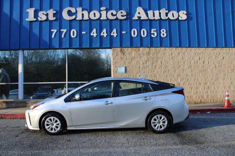 Toyota Prius LE 2022