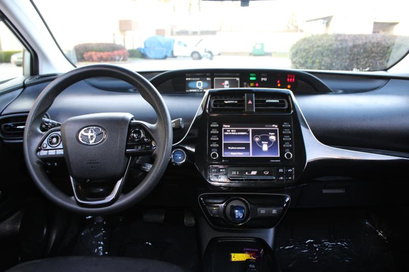 Toyota Prius LE 2022