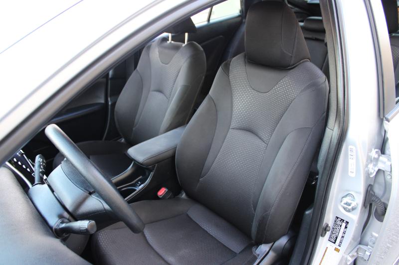 Toyota Prius LE 2022