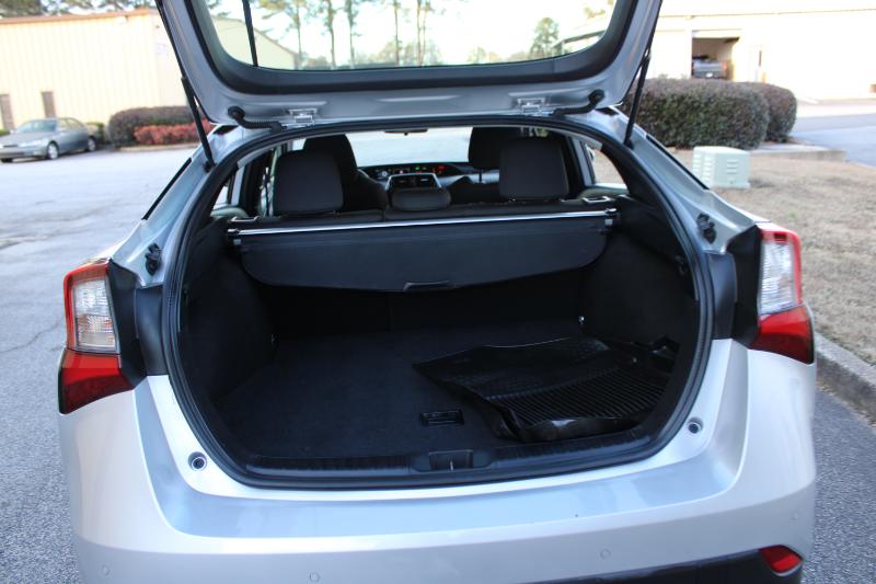 Toyota Prius LE 2022