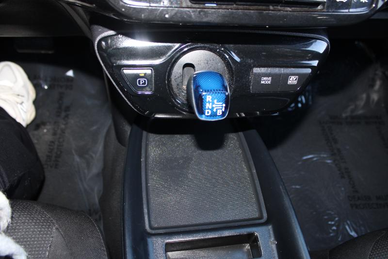 Toyota Prius LE 2022