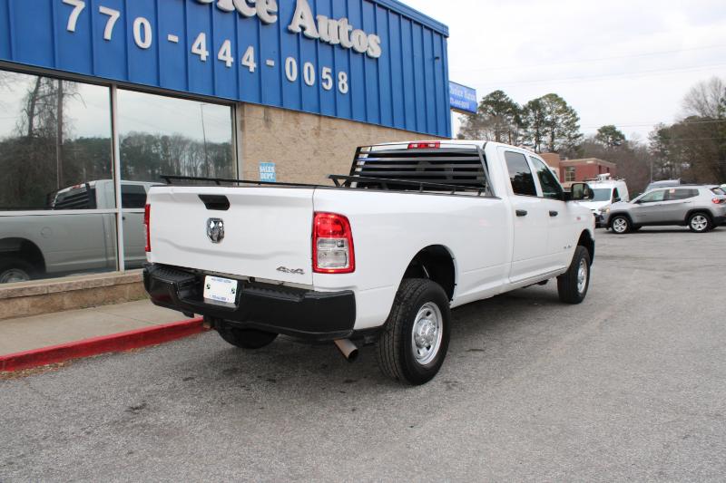 RAM 2500 Tradesman 4x4 Crew Cab 8' Box 2022