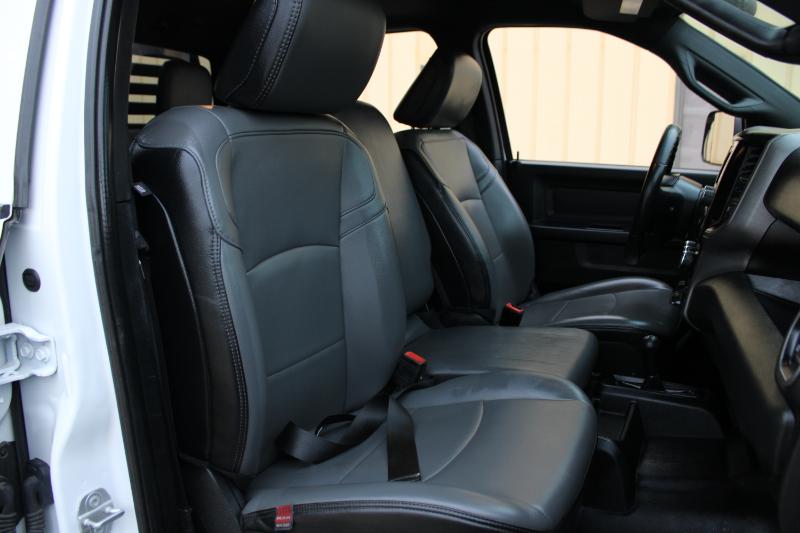 RAM 2500 Tradesman 4x4 Crew Cab 8' Box 2022