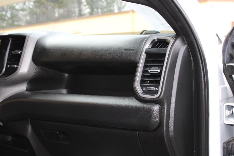 RAM 2500 Tradesman 4x4 Crew Cab 8' Box 2022