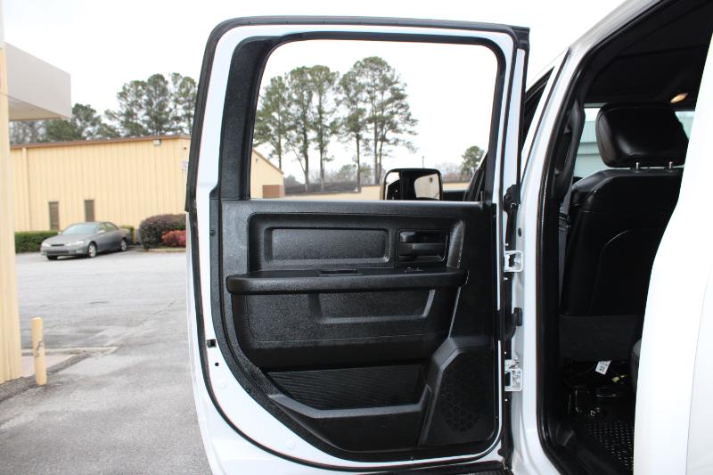 RAM 2500 Tradesman 4x4 Crew Cab 8' Box 2022