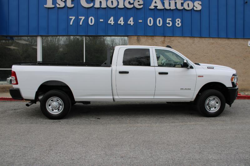 RAM 2500 Tradesman 4x4 Crew Cab 8' Box 2022