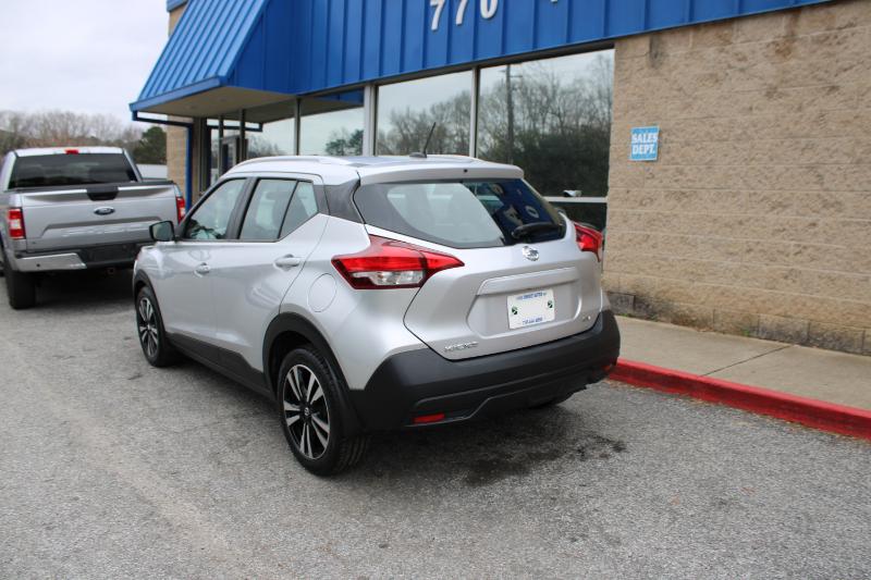 Nissan Kicks SV FWD 2019