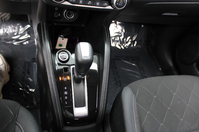 Nissan Kicks SV FWD 2019