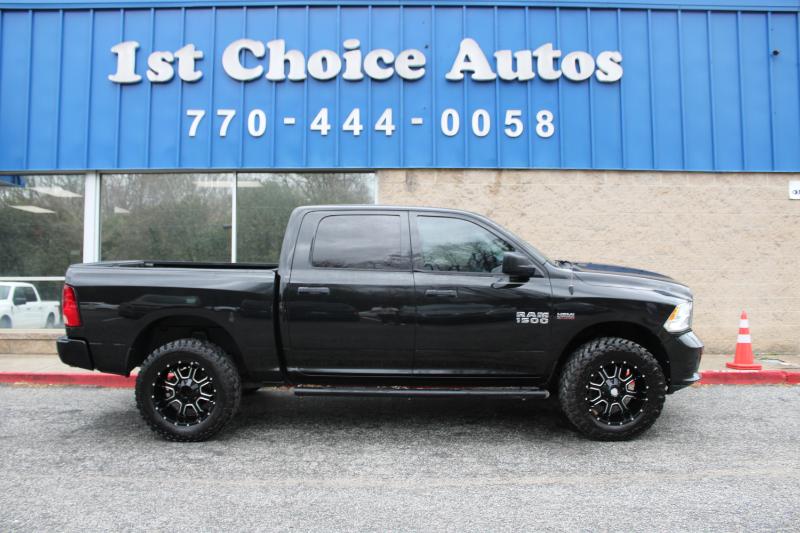 RAM 1500 Express 4x4 Crew Cab 5'7" Box 2018