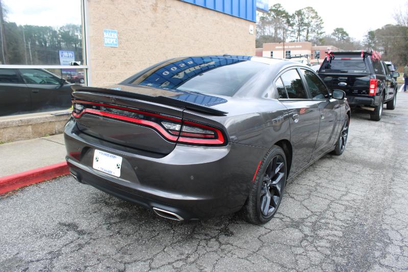 Dodge Charger SXT RWD 2020