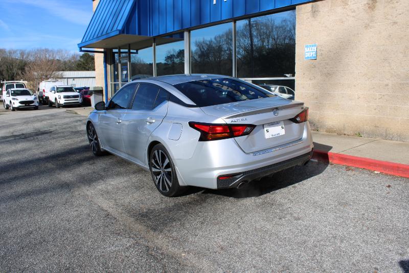 Nissan Altima 2.5 SR Sedan 2019