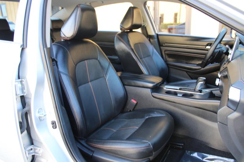 Nissan Altima 2.5 SR Sedan 2019