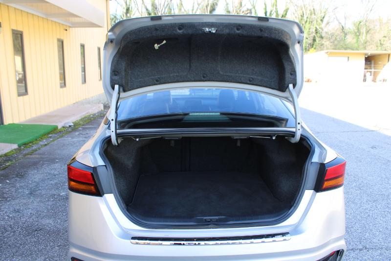 Nissan Altima 2.5 SR Sedan 2019