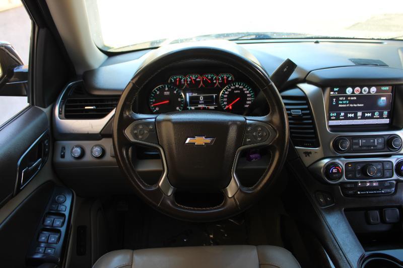 Chevrolet Suburban 4WD 4dr LT 2020