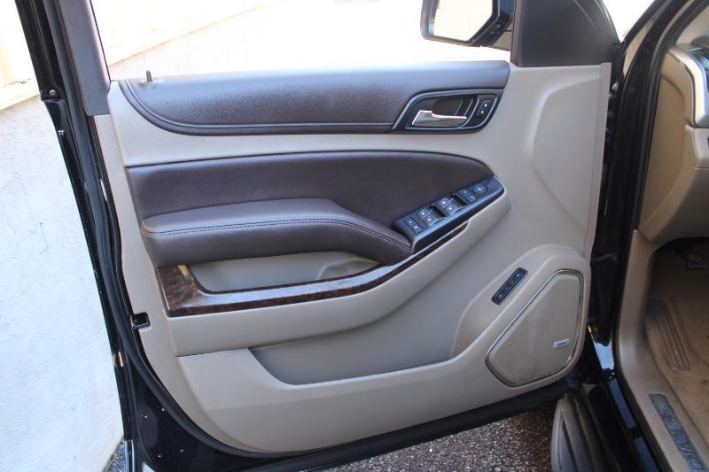 Chevrolet Suburban 4WD 4dr LT 2020