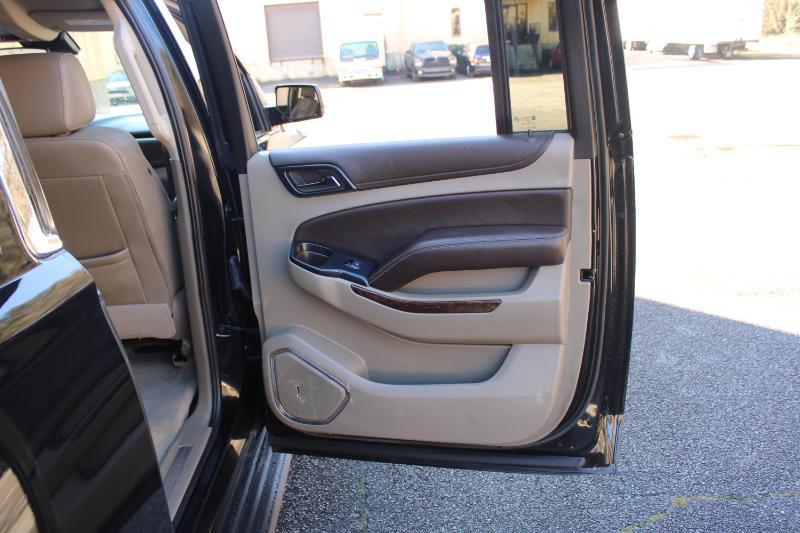 Chevrolet Suburban 4WD 4dr LT 2020