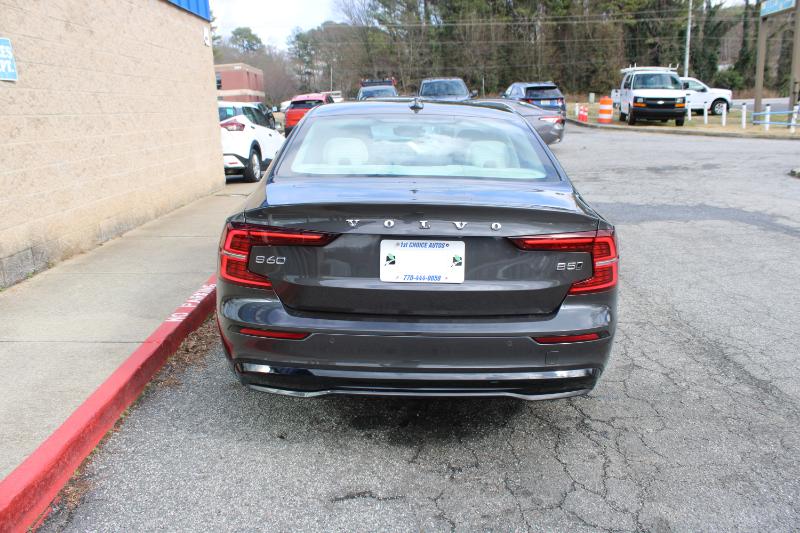 Volvo S60 B5 AWD Core Dark Theme 2023