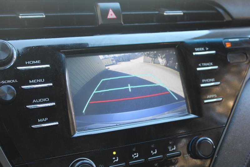 Toyota Camry LE Auto (Natl) 2019