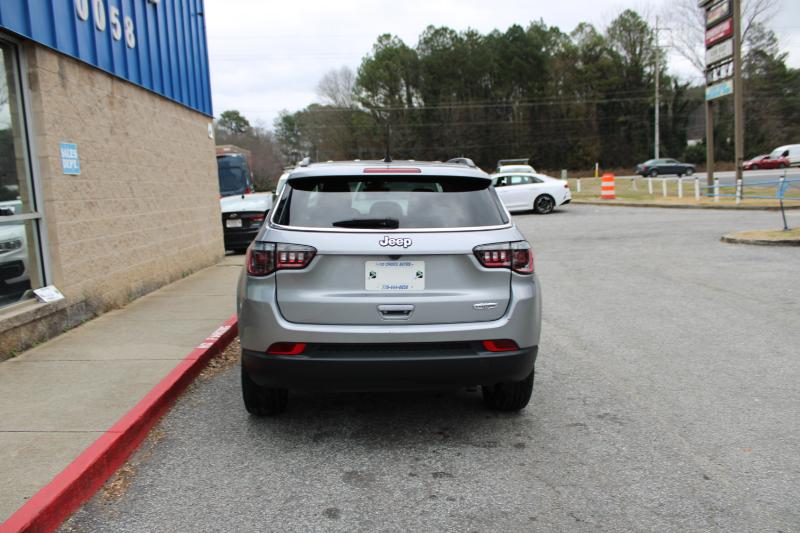 Jeep Compass Latitude FWD 2022