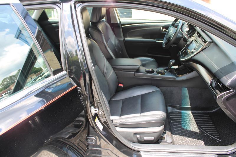 Toyota Avalon Hybrid 4dr Sdn XLE Premium (Natl) 2016