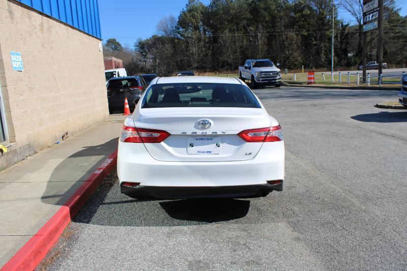 Toyota Camry XLE Auto (Natl) 2018