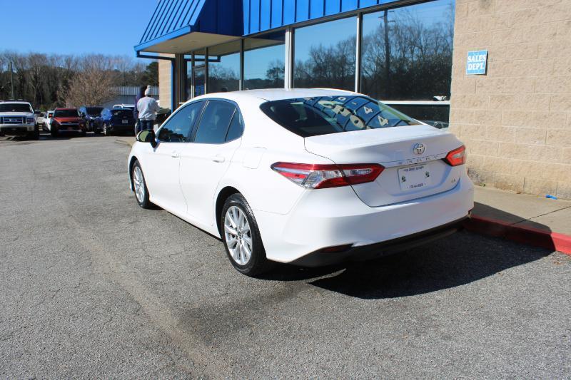 Toyota Camry XLE Auto (Natl) 2018