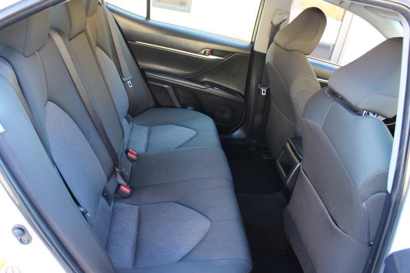 Toyota Camry XLE Auto (Natl) 2018