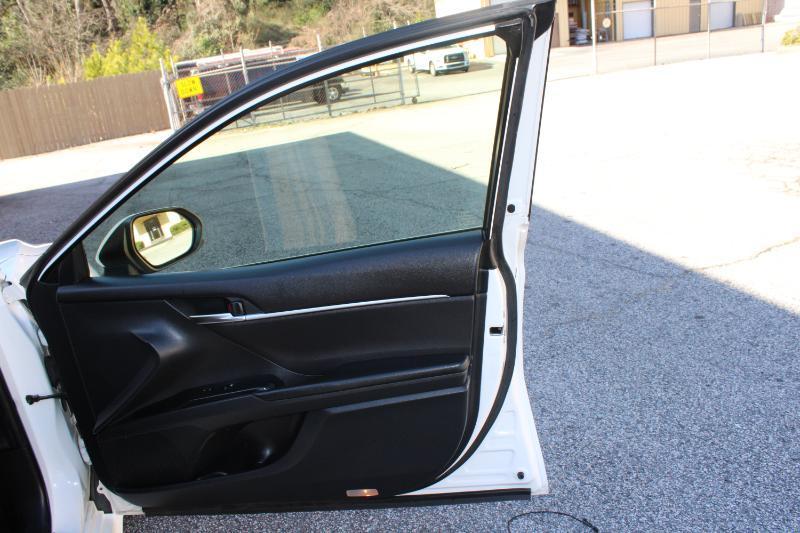 Toyota Camry XLE Auto (Natl) 2018