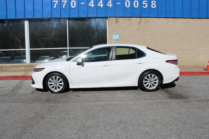 Toyota Camry XLE Auto (Natl) 2018