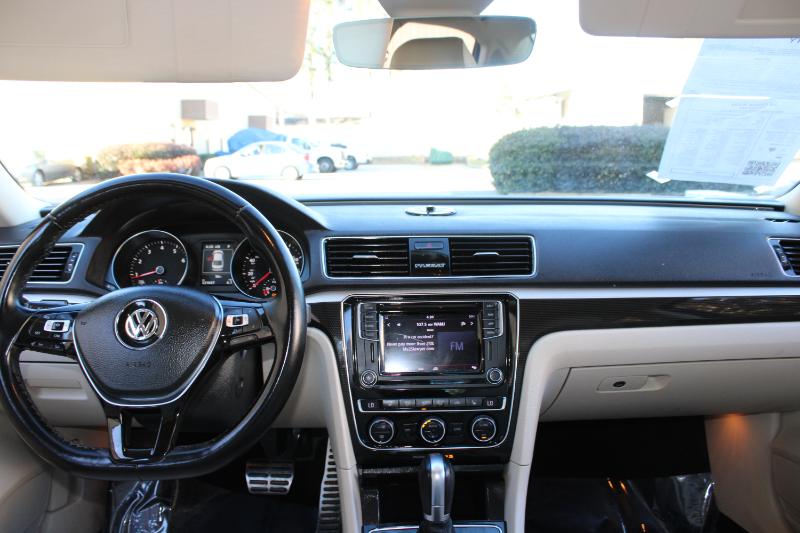 Volkswagen Passat 2.0T SE R-Line Auto 2019