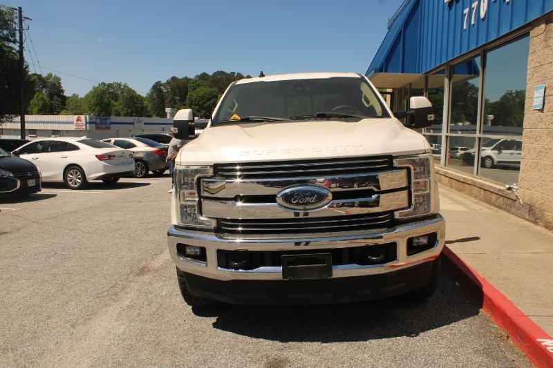 Ford Super Duty F-250 SRW Lariat 4WD Crew Cab 8' Box 2019